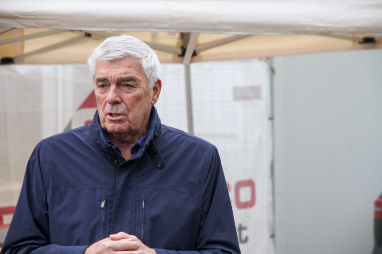 Dir. Ing. Wolfram Sacherer (SG ENNSTAL) als Festredner beim Spatenstich in Neuberg an der Mürz